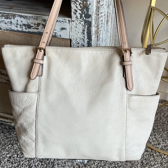 Michael Kors Off-White Leather Double Handles Pockets Tote Shoulder Bag - Picture 1 of 16